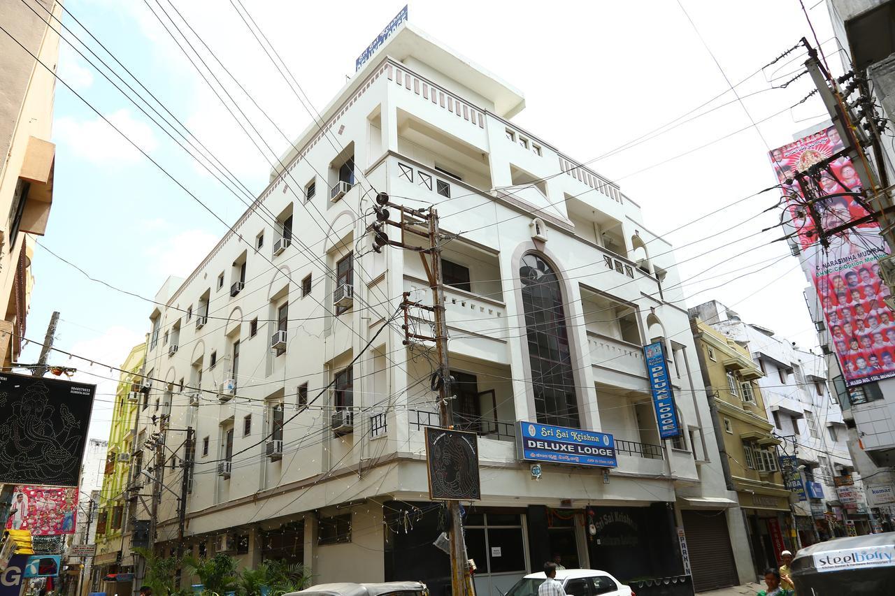 Sri Sai Krishna Deluxe Lodge Hyderabad Luaran gambar