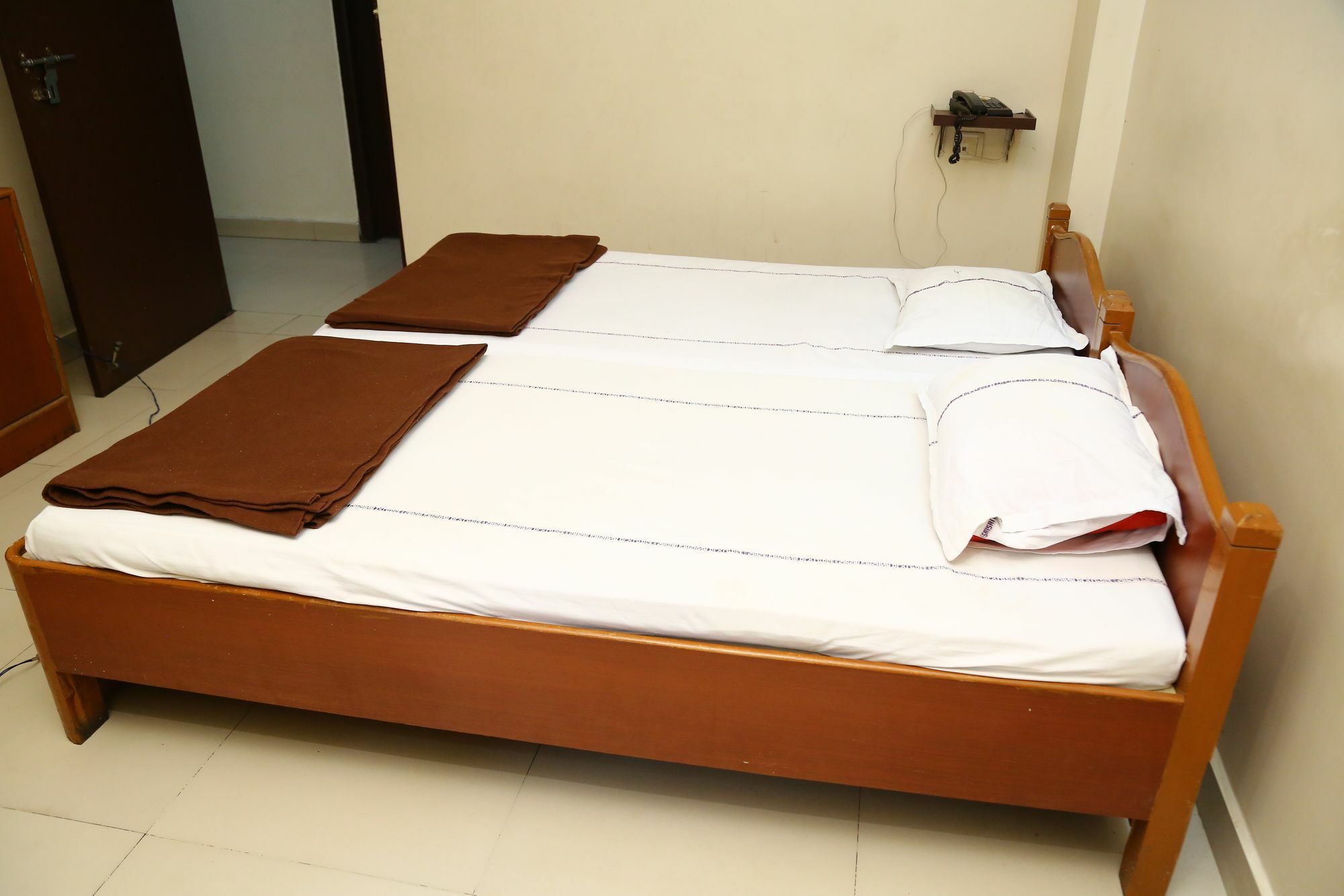Sri Sai Krishna Deluxe Lodge Hyderabad Luaran gambar